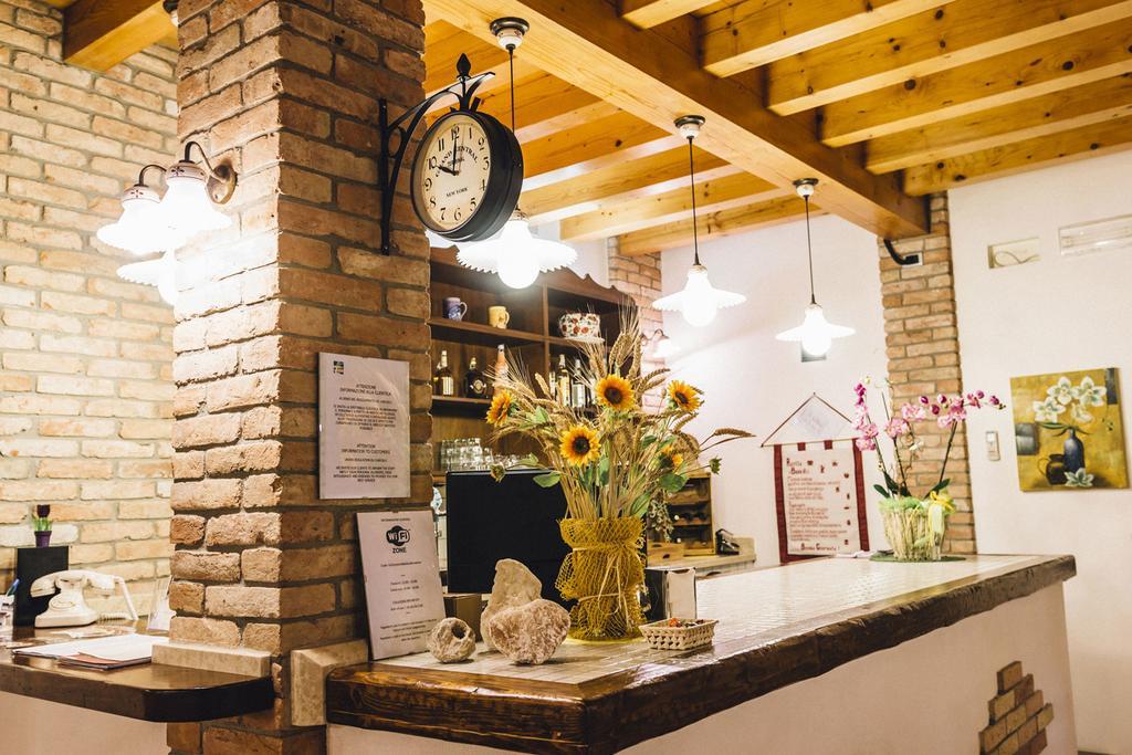 Agriturismo Le Cipressine 메올로 외부 사진