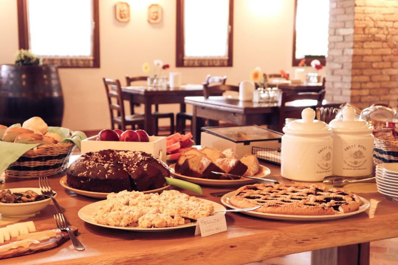 Agriturismo Le Cipressine 메올로 외부 사진