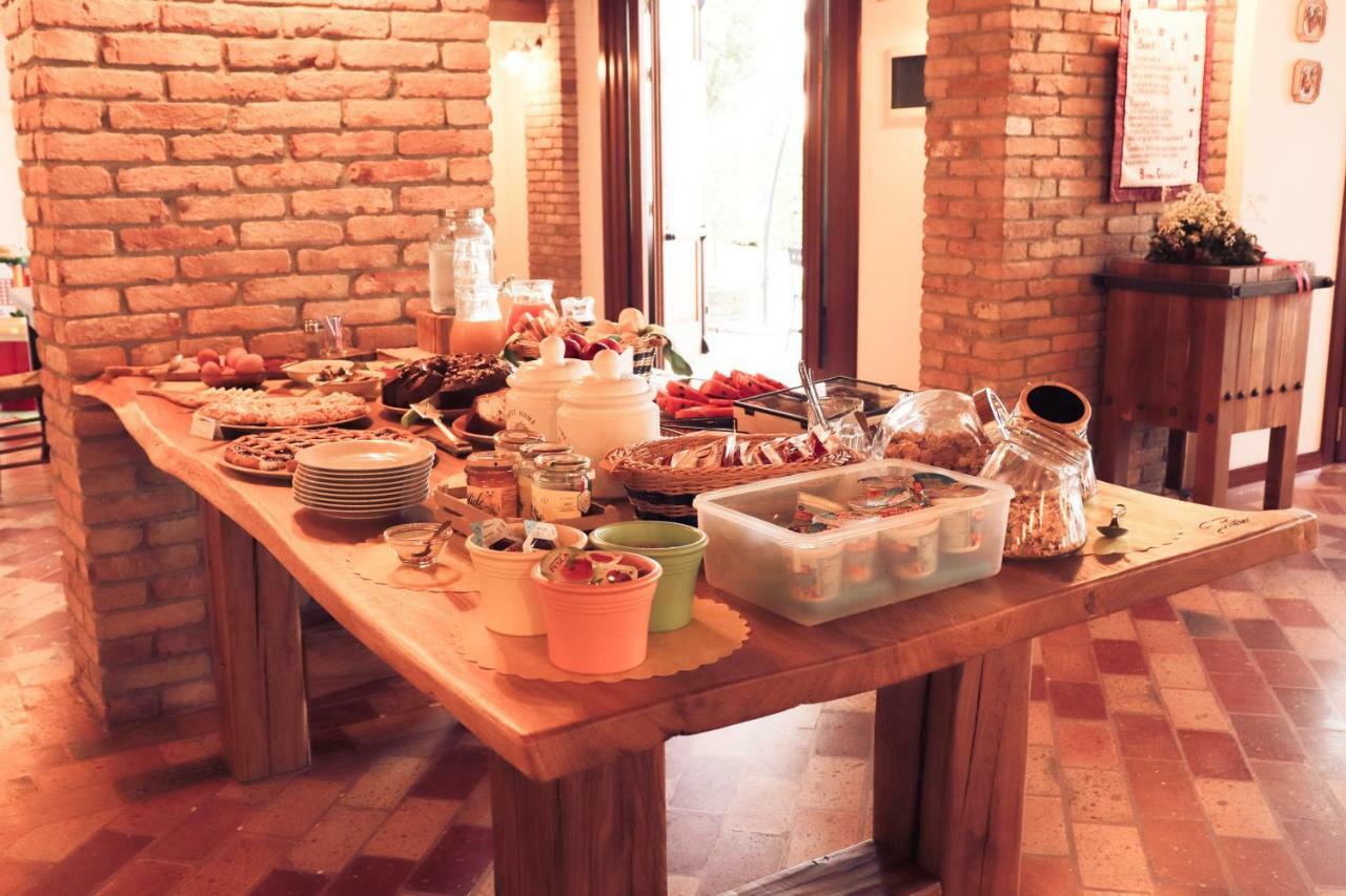 Agriturismo Le Cipressine 메올로 외부 사진